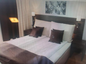 Apartement 24, Hotell